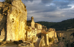 Photo du village de Minèrve,
                        cité cathare.